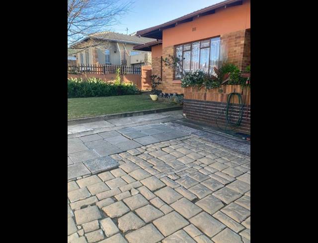 3 BEDROOM HOUSE FOR SALE IN HOMESTEAD